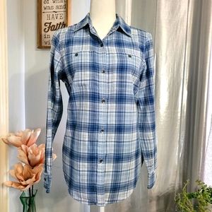 4/$20 Chaps Button Down Shirt